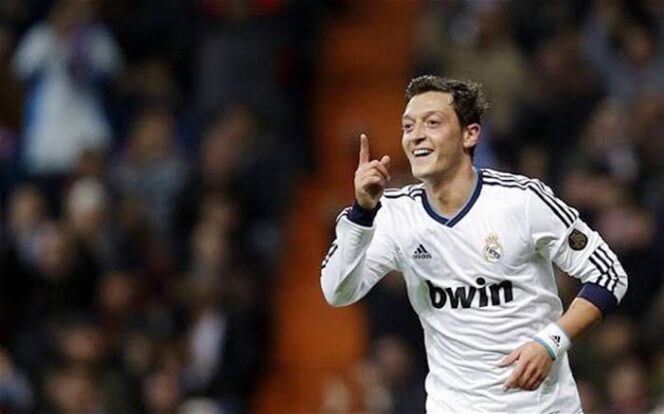 
					Mesut Ozil Jagokan Mantan Tim di Final Liga Champion
