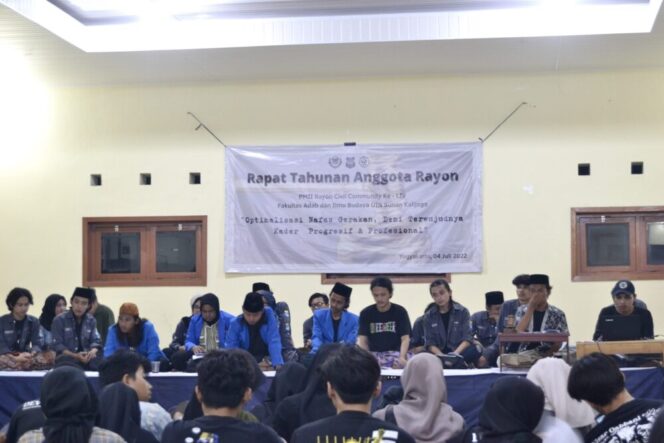 
					Pengurus Rayon Civil Community melakukan Laporan Pertanggungjawaban (LPJ). (Foto;SRI