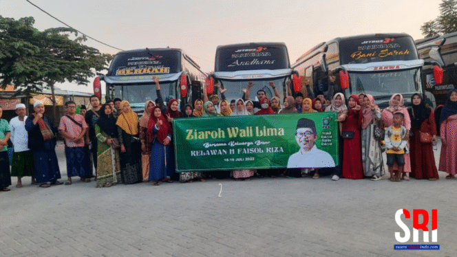 
					Ziarah Wali Lima Relawan H. Faisol Riza Do'akan Gus Muhaimin di 2024.
