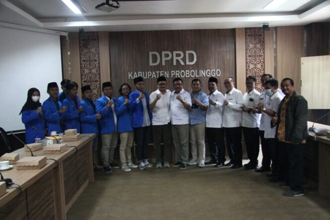 
					PC PMII Probolinggo Melakukan Audensi Bersama dengan DPRD Probolinggo Membahas APBD. (Foto; PC PMII Probolinggo)