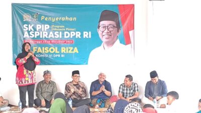 Ketua PGRI Pajarakan Memberikan sambutan. (Foto: SRI)
