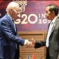 Presiden AS Joe Biden Full Senyum Ketemu Jokowi saat Tiba di Lokasi G20