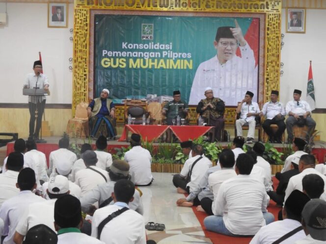 
					H. Faisol Riza saat menghadiri acara konsolidasi Kemenangan Gus Muhaimin. (Foto: SRI)