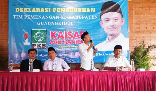 
					Gus Kaisar Abu Hanifah hadiri deklarasi pengukuhan tim pemenangan se-Kabupaten Gunungkidul, pada Minggu (06/08/2023). (Doc. Istimewa)