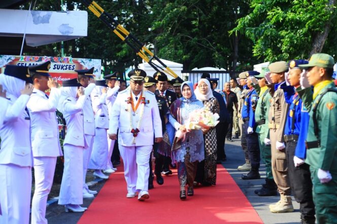 
					Pemerintah Kabupaten Probolinggo menggelar tasyakuran sebagai bentuk rasa syukur atas dilantiknya Drs HA Timbul Prihanjoko sebagai Bupati Probolinggo. (Foto: Kominfo Pemkab Probolinggo)