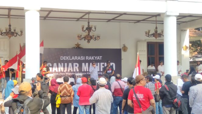 
					Usai Mahfud Dideklarasikan Dampingi Ganjar, Keluarga Madura Yogyakarta: Kami Dukung Sepenuhnya