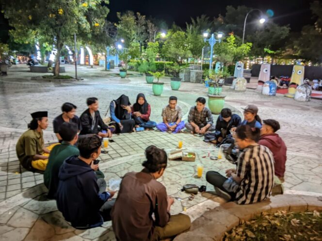 
					Komunitas Sedulur Tunggal Kopi Diskusi Tentang Kopi Pahit Republik. (Foto: SRI)