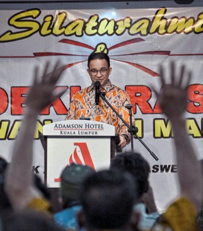 
					Anies Baswedan saat mengucapkan selamat ulang terhadap Prabowo Subianto. (Foto: ig @aniesbaswedan)