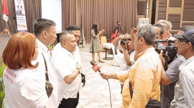 
					Saat Ketua Umum DPP Persaudaraan 98 Wahab Talaohu. (Foto: SRI)