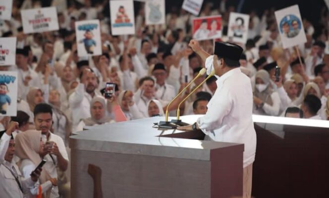 
					Prabowo Subianto saat menyampaikan pendapat di depan kader Gerindra. (Foto: Ig @prabowo)