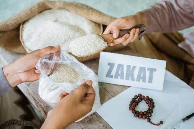 
					Foto Ilustrasi membayar zakat fitrah. (Freepik/iStock)