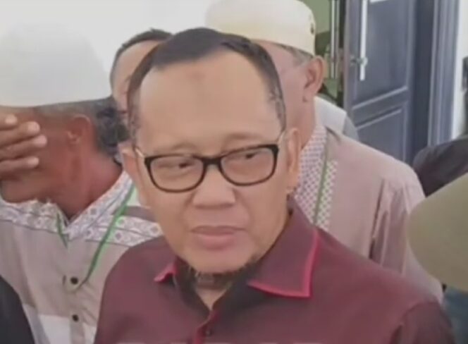 
					Hasan Aminuddin saat menyampaikan pendapat saat di minta keterangan oleh awak media. (Foto: Ist/ilustrasi)