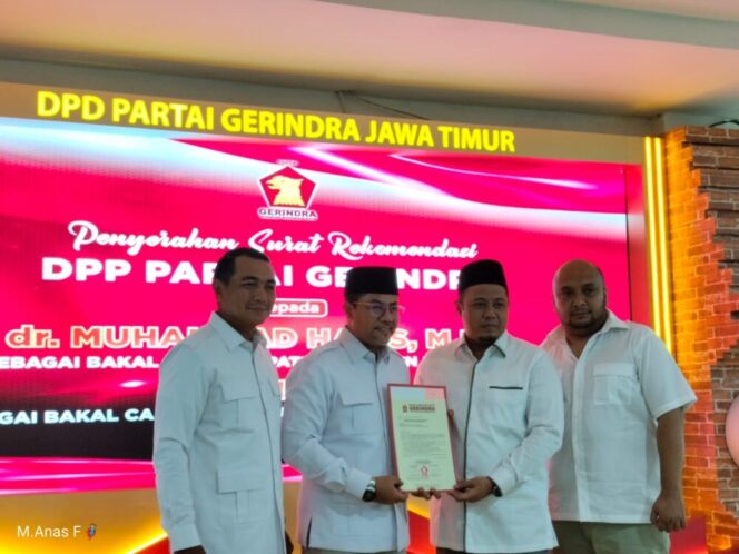 
					Ketua DPW Gerindra saat memberikan Rekomendasi terhadap Gus Haris-Ra Fahmi. (Foto: SRI)