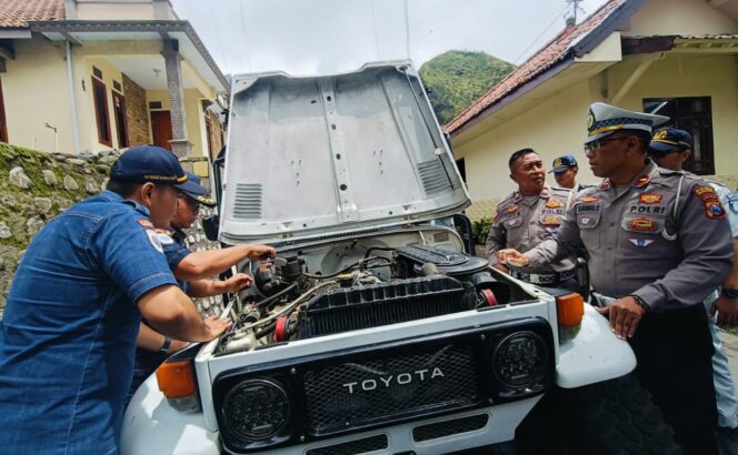 
					Dishub Probolinggo Gelar Ramp Check Jeep Wisata Bromo untuk Jamin Keselamatan Libur Nataru 2025