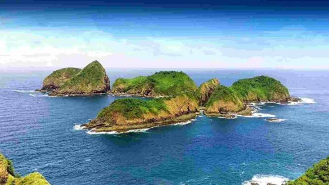 
					Pulau Bedil Banyuwangi/Javanesiatours