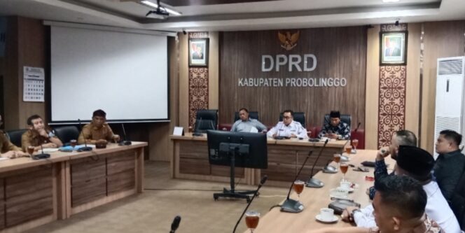 
					DPRD Kabupaten Probolinggo gelar rapat dengan Pihak dinas, PT Pupuk Indonesia dan Panja. (Foto: SRI)
