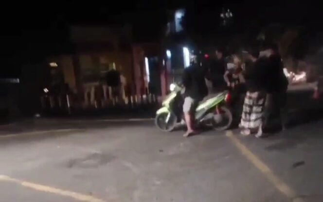 
					Detik-detik Pemuda di Probolinggo Nyaris Tewas dari Rel Kereta Api