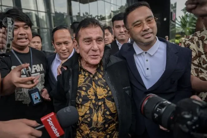 
					KPK periksa Ketua Umum Majelis Pimpinan Nasional Pemuda Pancasila (PP), Japto Soerjosoemarno. (Foto: Antara)