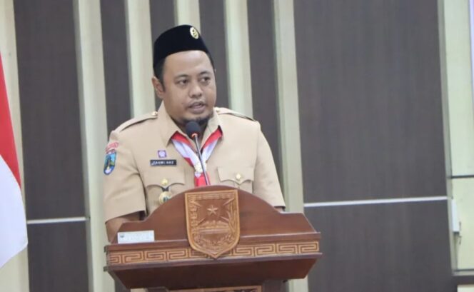 
					Wakil Bupati Probolinggo, Ra Fahmi AHZ terpilih menjadi sebagai Ketua Kwartir Cabang (Kwarcab) Gerakan Pramuka Kabupaten Probolinggo.