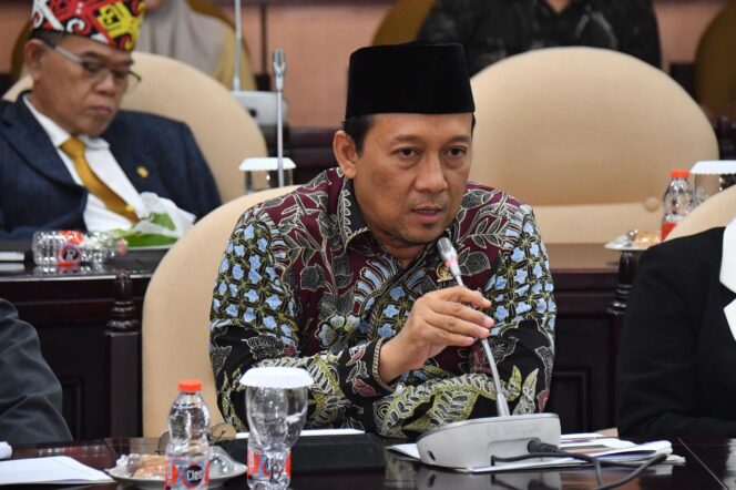 
					Anggota DPD RI, Hilmy Muhammad tegaskan Revisi UU TNI dalam memperburuk demokrasi. (Foto: Kirwan)