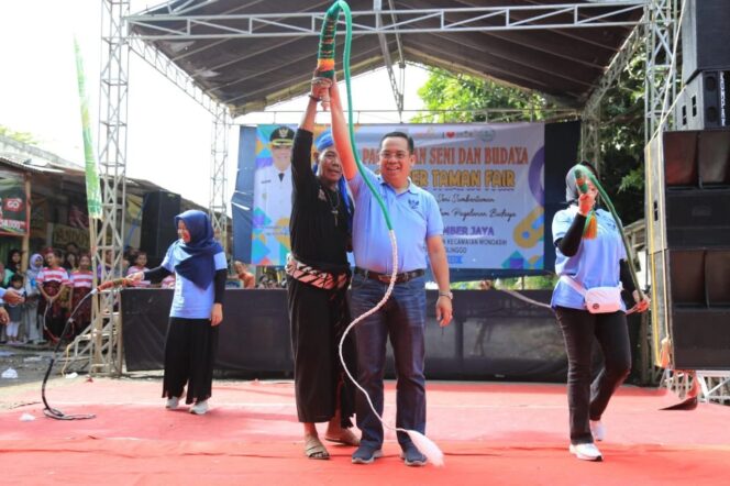 
					Semarak Puspa Ragam Seni Sumber Taman, Wali Kota Probolinggo Ajak Masyarakat Lestarikan Budaya Lokal