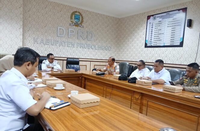 
					Rapat Strategis Penanganan Peredaran Minuman Keras (miras) dan Rokok Ilegal, Rabu (25/6/2025). (Foto: Istimewa)