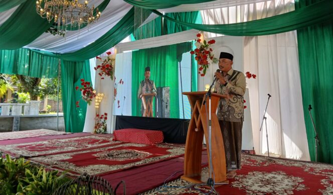 
					Kepala Desa Jatiurip, M. Hendrik saat membuka Lomba Gebyar Insan Qur’ani (GIQ) di Taman Pendidikan Qur’an (TPQ) Ihyaul Islam, Desa Jatiurip, Kecamatan Krejengan, Kabupaten Probolinggo, Sabtu (28/6/2025). (Foto: Istimewa)