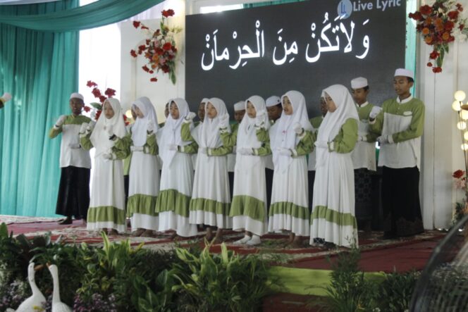 
					Mars TPQ Ihyaul Islam di acara Gebyar Insan Qur’ani. (Foto: Istimewa)