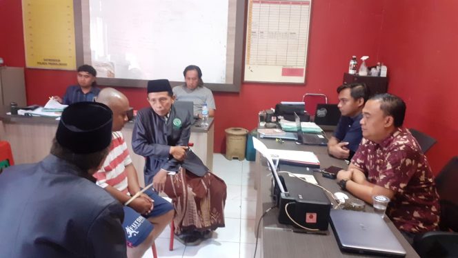 
					Sambangi Polres Probolinggo, MUI Sampaikan Dukungan Moral untuk Tersangka Pencurian Kotak Amal