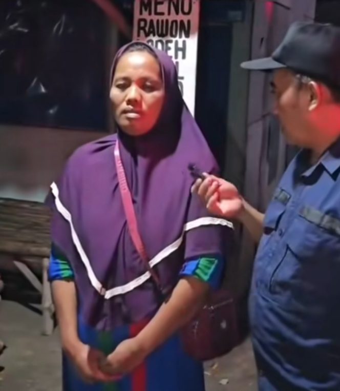 
					Musrika diduga aniaya dan usir ibu kandungnya saat di wawancara 