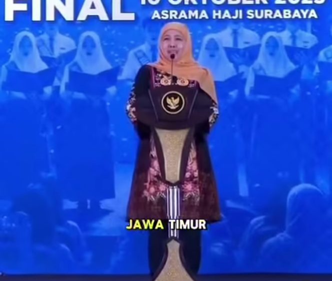 
					Gubernur Jatim Khofifah Indar parawansa saat sambutan 