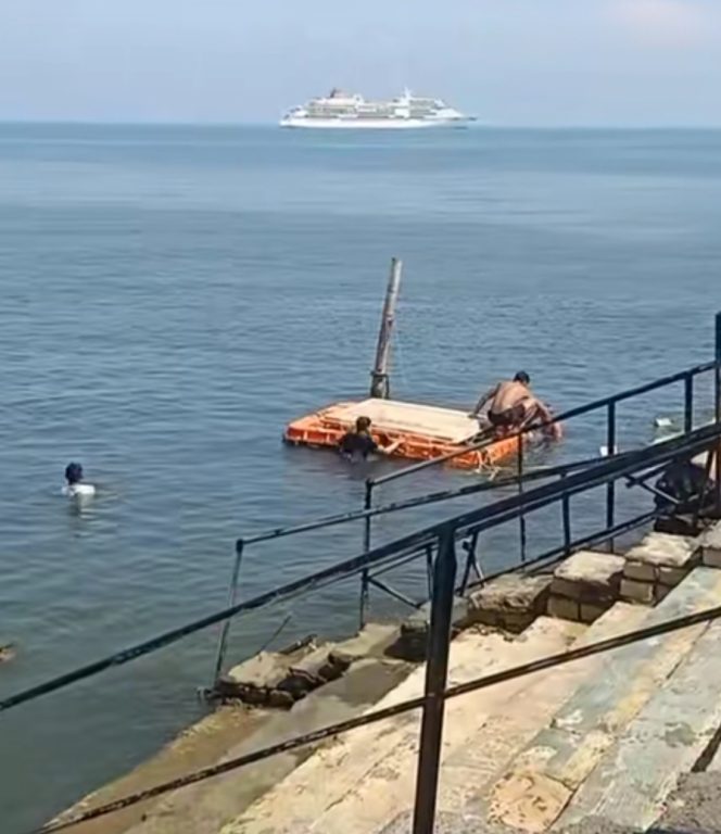 
					Remaja Hilang di Pantai Mayangan di temukan meninggal 