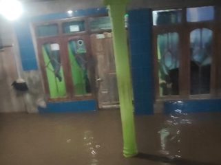 Empat Kali Berturut-turut, 