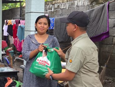Wamenperin Faisol Riza Kirim Utusan Tinjau Korban Banjir di Kraksaan