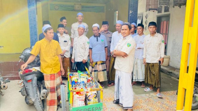 
					Taga Panggung Salurkan 115 Paket Zakat Beras untuk Duafa dan Lansia di Pulau Mandangin