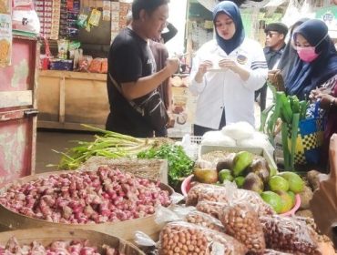 Dini Rahmania Ajak 250 Warga Ramaikan Pasar Maron di Bulan Ramadan