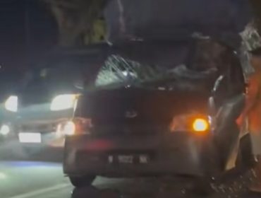 Truk Rem Mendadak di Duga ODGJ, Pick Up Tabrak dari Belakang di Dringu