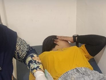 Dibacok Cutter Saat Pulang Kerja, Warga Wonorejo Jadi Korban Jambret di Jalan Sepi Gending