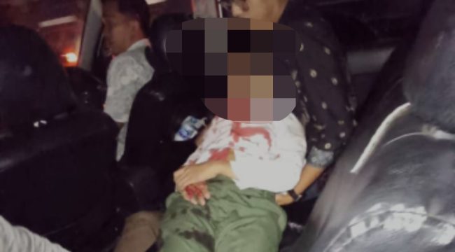 Minibus Tabrak Honda Scoopy di Triwung Kidul, Pengendara Motor Dilarikan ke RS