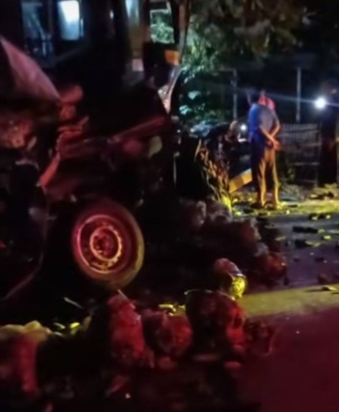 
					Rem Blong Picu Tabrakan Beruntun di Probolinggo, Empat Orang Tewas