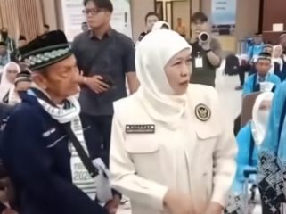 Dari Embarkasi Surabaya, 374 Jemaah Probolinggo Awali Perjalanan Suci ke Madinah