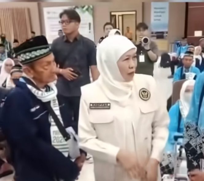 
					Dari Embarkasi Surabaya, 374 Jemaah Probolinggo Awali Perjalanan Suci ke Madinah