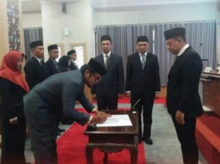 Enam Pejabat Pemkab Probolinggo Dilantik, Bupati Haris Tekankan Integritas dan Kinerja